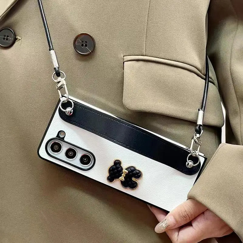 Fashion 3D Bear Wrist Bracelet Phone Case for Samsung Galaxy ZFold 5 ZFold 6 7 Z Fold 4 3 2 Lanyard Necklace Chain Leather Cover